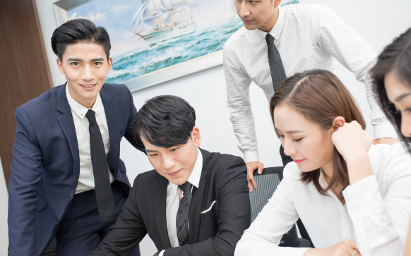 企業(yè)選擇定制小程序優(yōu)勢(shì)